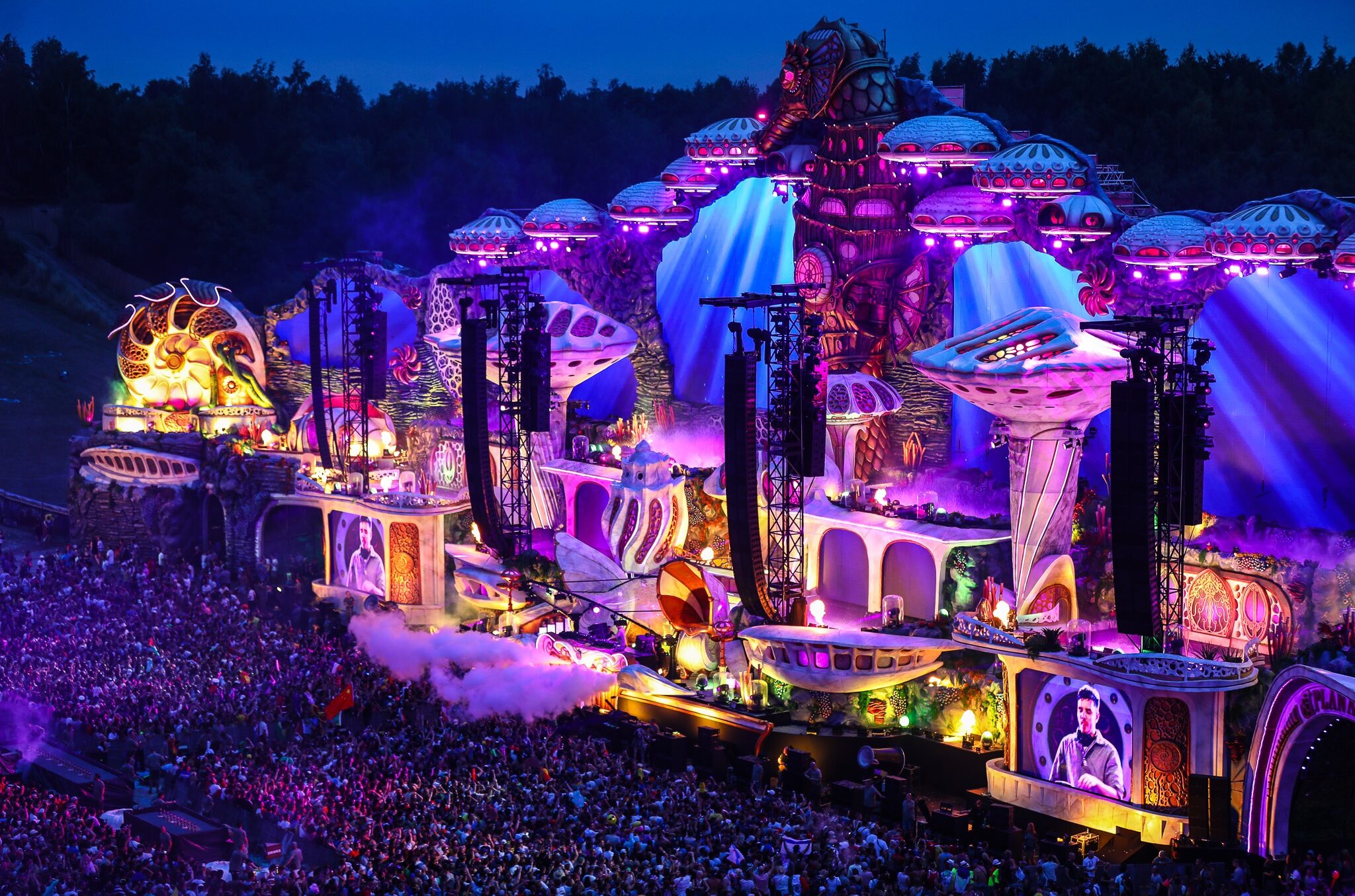 taxi Tomorrowland